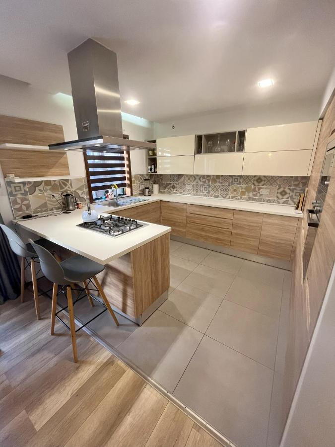 Apartment Cosy 4 Bedroom With Use Of Pool St. Paul's Bay