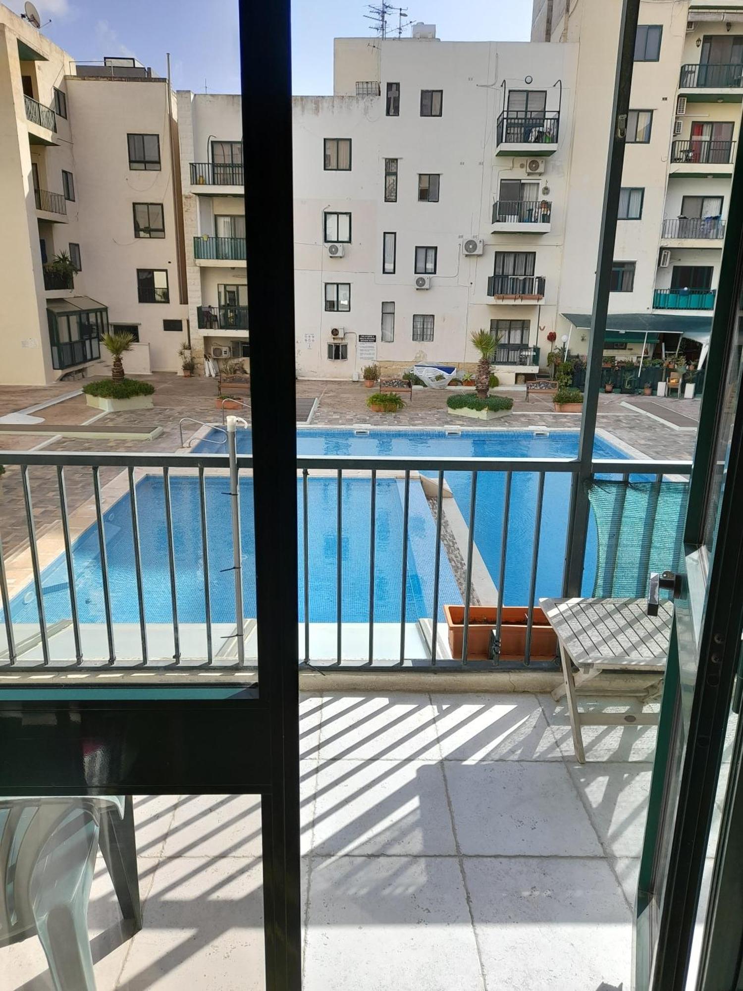 Cosy 4 Bedroom With Use Of Pool Apartment *