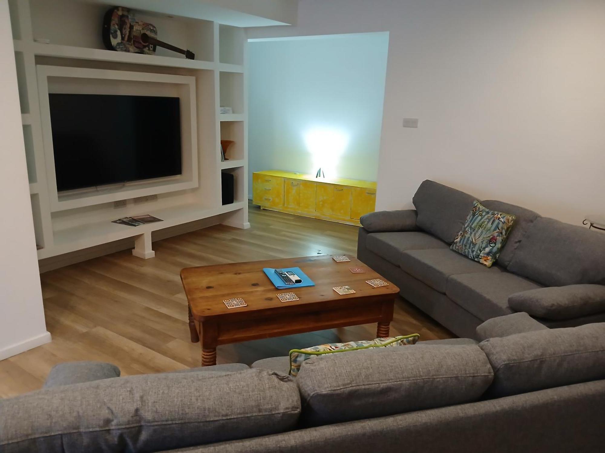 Cosy 4 Bedroom With Use Of Pool *